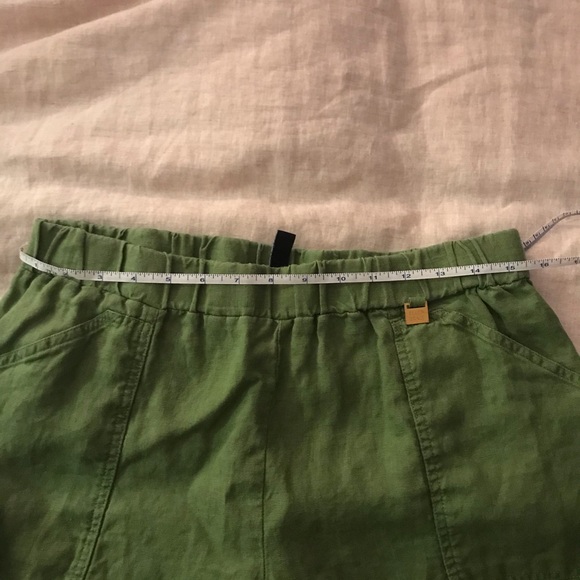 *Sold* Ellen Tracy Pure Linen Capri Pants - Picture 9 of 12